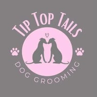 Tip Top Tails Brackley logo