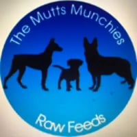 The Mutts Munchies Raw Feeds logo
