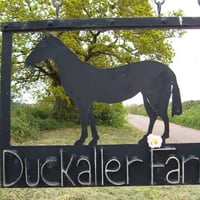 Duckaller Farm logo