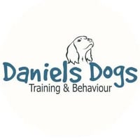 Daniels Dogs logo