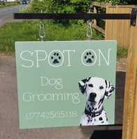 Spot On Dog Grooming logo